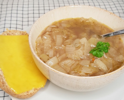 de lekkerste plantaardige soep recepten uiensoep