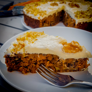 smeuige plantaardige carrotcake