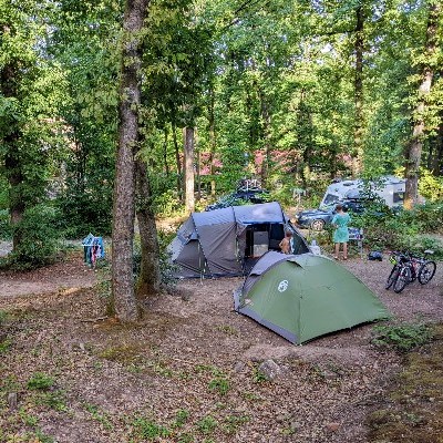 Kamperen op Camping Huttopia Wattwiller in de Elzas