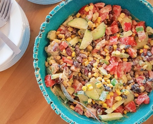 Mexicaanse salade met zwarte en kidneybonen