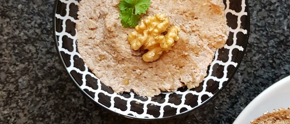 vegan paté van linzen en walnoten