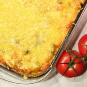 gezonde lasagne met verse groenten en tempeh